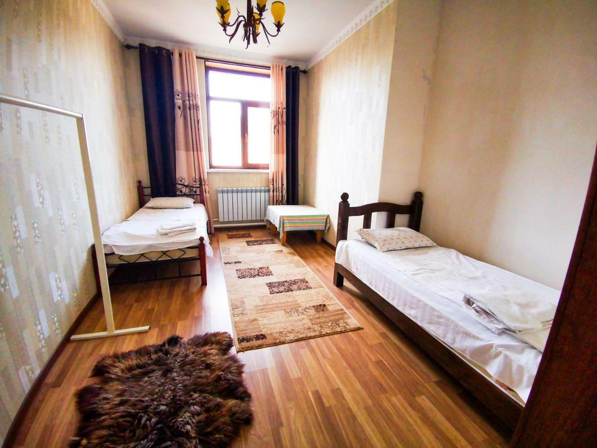 Kurak Homestay بيشكيك الغرفة الصورة